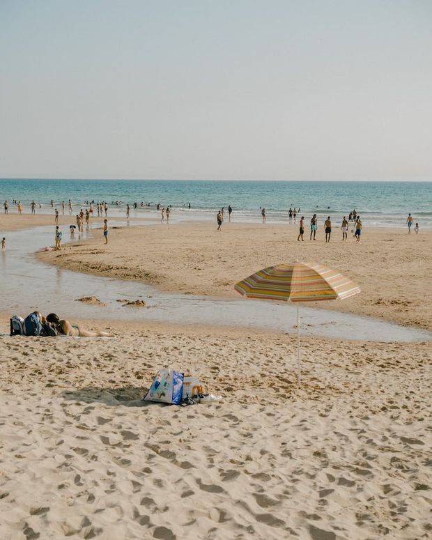 Don’t ever leave your bags unattended on Waikiki beach, as theft is common in this area.