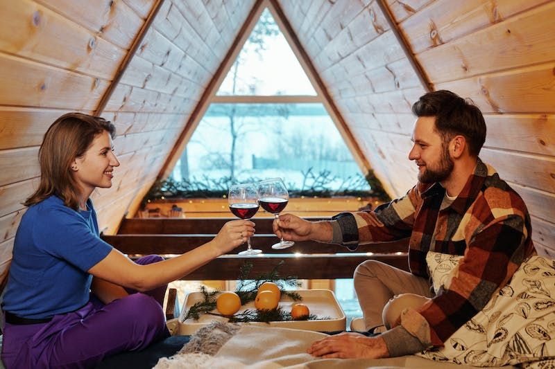 Scandinavian honeymoon around Christmas is the most romantic plan