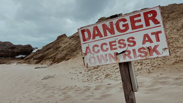 Diamond Head Crater hike can be pretty deadly if not visited with care. Tourists should be very careful.