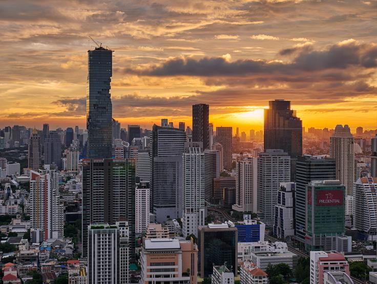 Shot of a sunset in BKK showing that activities are free in the city