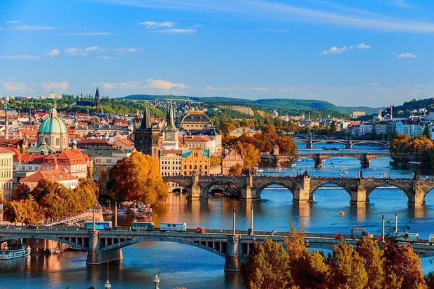 In this post we will be describing the optimal amount of days to visit Prague, especially, for first timers.