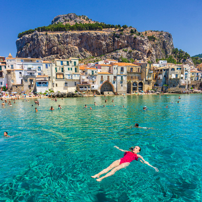 Realxing in the water of Cefalu