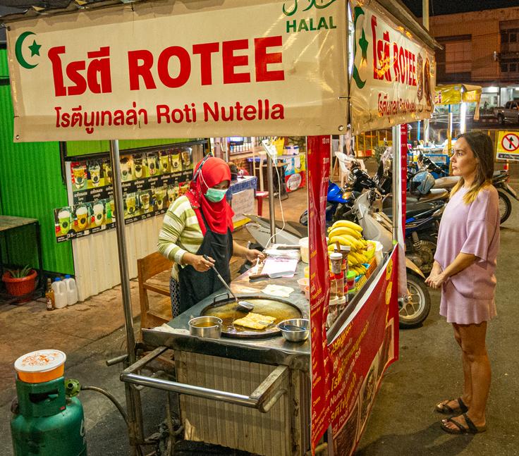 Enjoy the delightful street food of Chiang Mai with a mouthwatering rotee, a crispy and sweet Thai treat