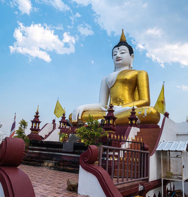 The enchanting temples of Chiang Mai, where the rich history and intricate details transport you to a world of tranquility and spiritual beauty