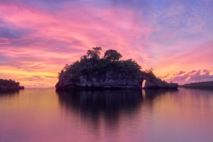 Shot of Crystal Bay at sunset in Nusa Penida Island