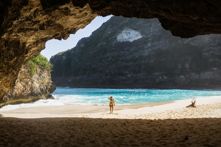 Shot of a girl posing in Diamond beach, Nusa Penida Island