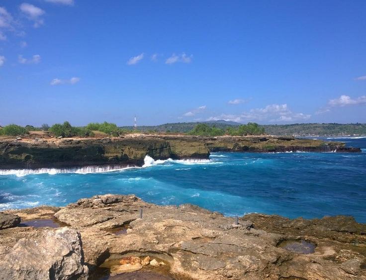 Shot of Dream beach in Nusa Lembongan