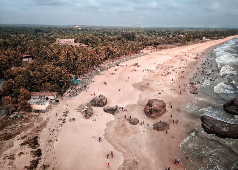 Sneak-peak of how Goan beaches look like, pretty insane