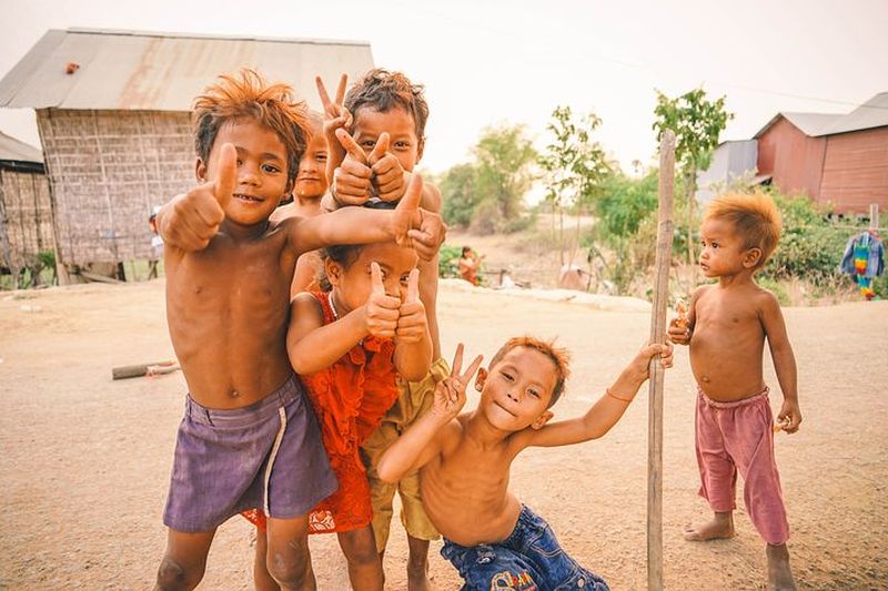 Siem Reap locals are so friendly, particularly kids, they are always smiling.