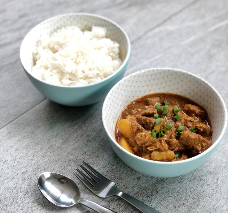 Frontal shot of a Massaman Curry dish