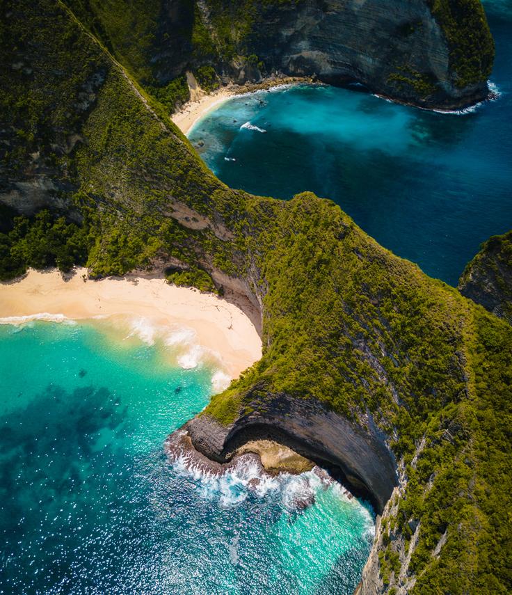 Shot of Nusa Penida T rex rock formation