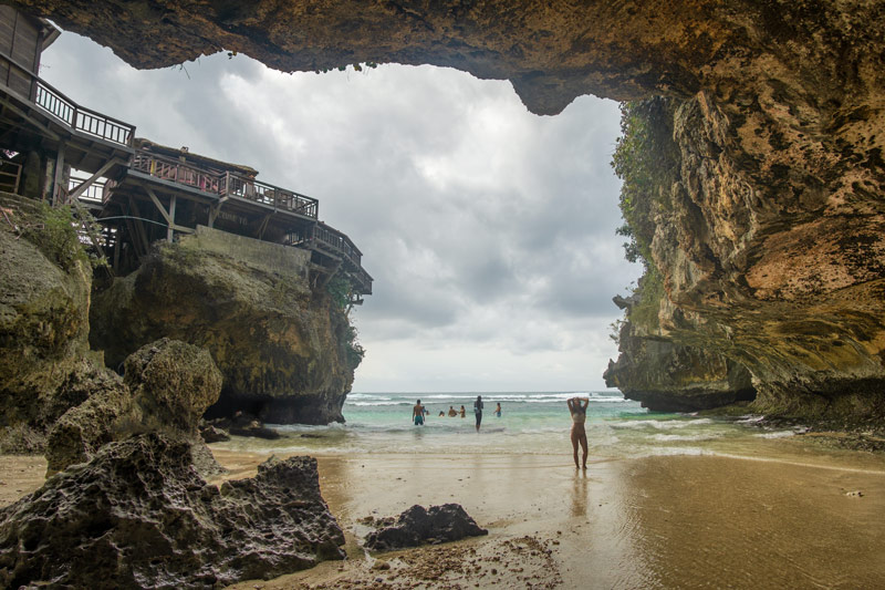 Suluban beach