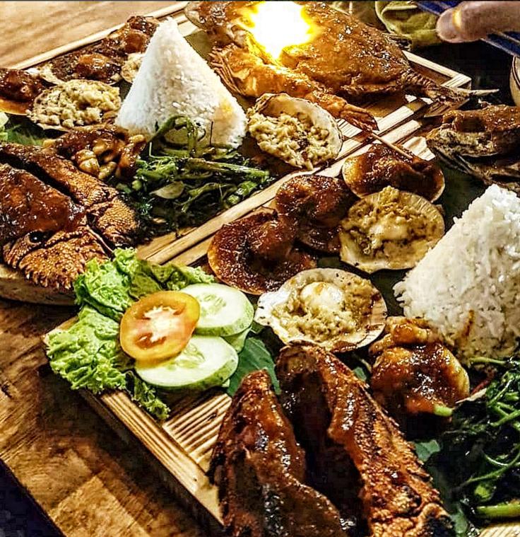 A charming local warung in Ubud, Bali, offering authentic Balinese flavors and traditional dishes with a touch of cultural richnes