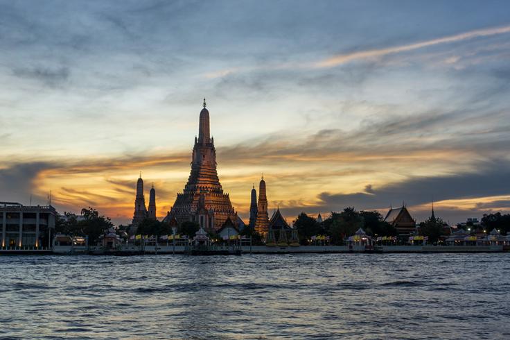 Shot of the Wat Arun temple