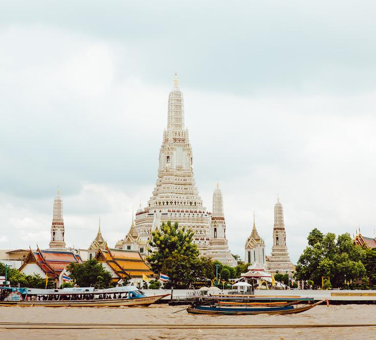 Shot of Wat Arun temple in Bangkok