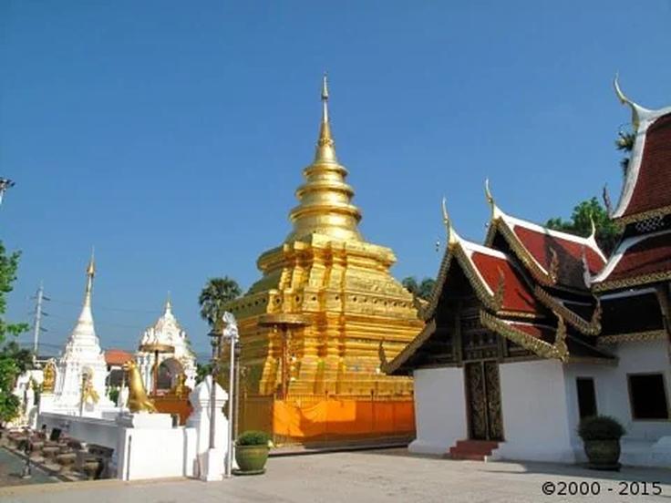 Shot of Wat Chom Thong temple